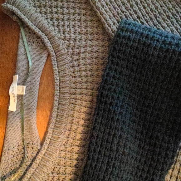 Mystree Size L Green Sweater New without tags with keyhole back 100% Cotton - Picture 5 of 6